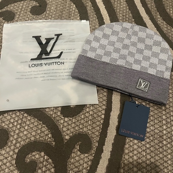 Louis Vuitton Other - Louis Vuitton Gray Checker Knit Beanie with LV Plaque